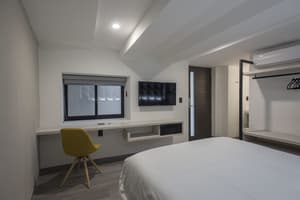 thumbnail: Room
