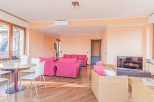 thumbnail: Interior