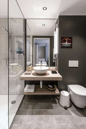 thumbnail: Bathroom