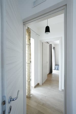 thumbnail: Hallway
