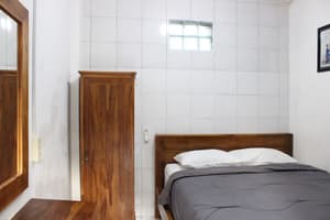 thumbnail: Bathroom sink