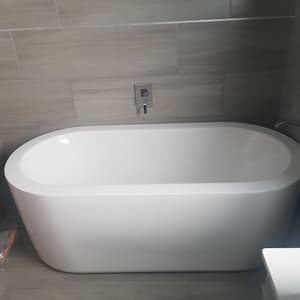 thumbnail: Deep soaking bathtub