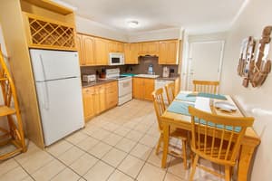 thumbnail: In-room dining