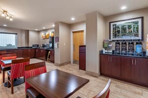 thumbnail: Breakfast area