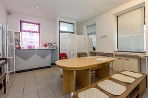 thumbnail: In-room dining