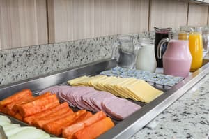 thumbnail: Restaurant