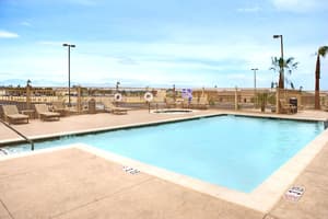 thumbnail: Outdoor pool