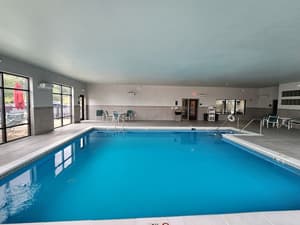 thumbnail: Pool