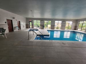 thumbnail: Pool