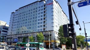 thumbnail: Exterior