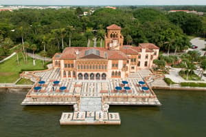 thumbnail: Exterior