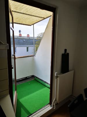 thumbnail: Balcony view