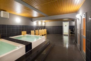 thumbnail: Public bath
