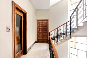thumbnail: Staircase