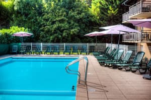 thumbnail: Pool
