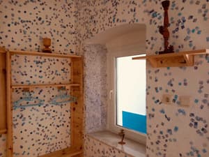 thumbnail: Room amenity