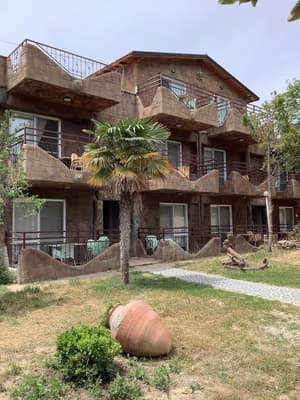 thumbnail: Front of property
