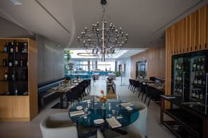 thumbnail: Restaurant