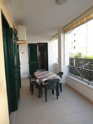 thumbnail: Terrace/patio