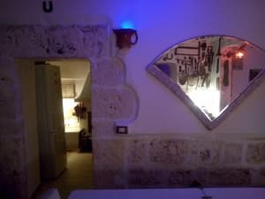 thumbnail: Interior detail