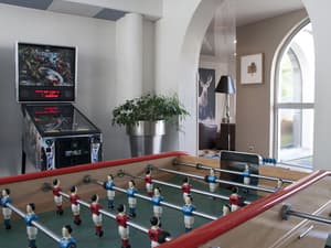 thumbnail: Game room