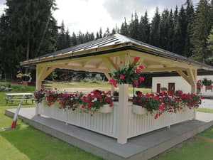 thumbnail: Exterior