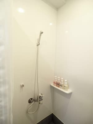 thumbnail: Bathroom shower