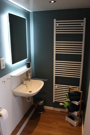 thumbnail: Bathroom