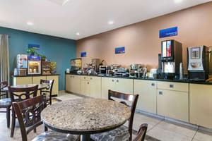 thumbnail: Breakfast area