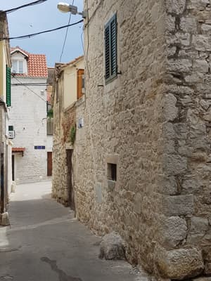 thumbnail: Exterior
