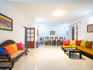 thumbnail: In-room dining