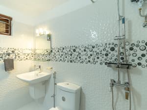 thumbnail: Bathroom