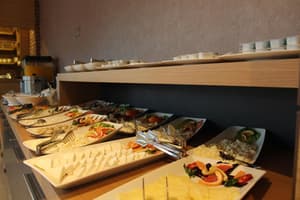 thumbnail: Restaurant