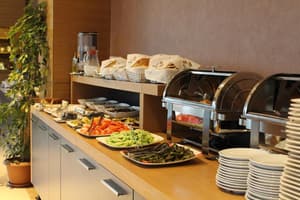 thumbnail: Restaurant