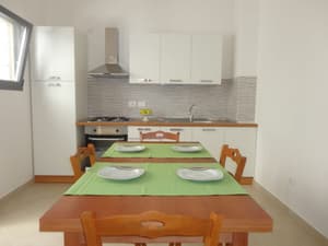 thumbnail: In-room dining