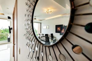thumbnail: Interior detail