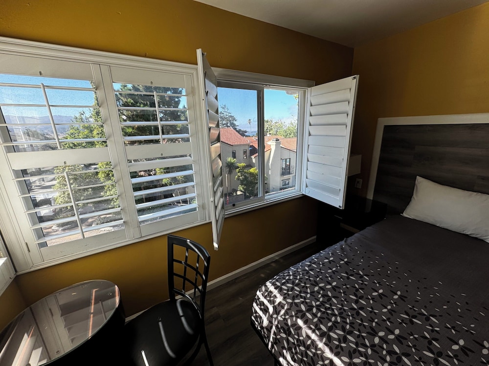 Beach/ocean view