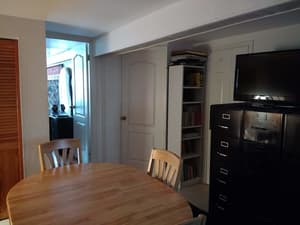 thumbnail: In-room dining