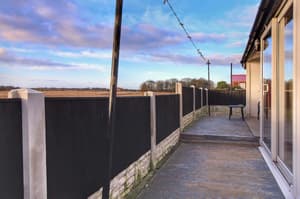 thumbnail: Balcony