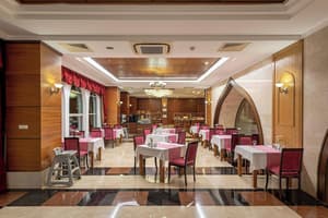 thumbnail: Restaurant
