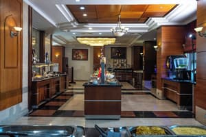 thumbnail: Restaurant