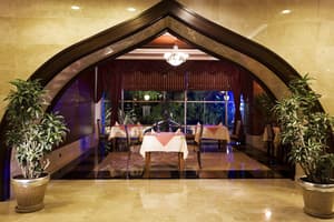 thumbnail: Restaurant