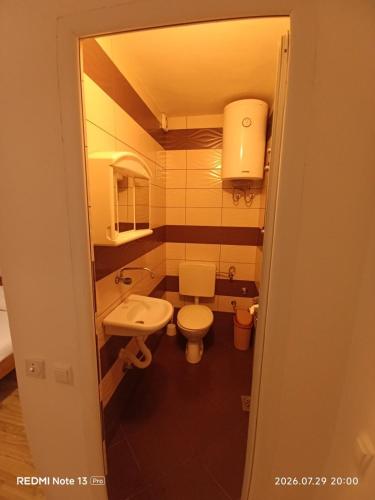 901375447.jpg