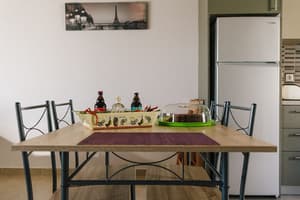 thumbnail: In-room dining