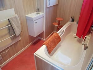 thumbnail: Bathroom