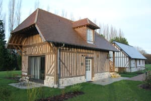 thumbnail: Exterior