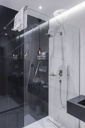 thumbnail: Bathroom shower