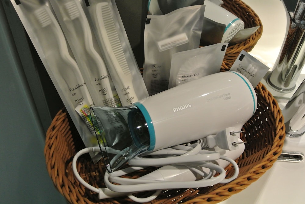 Bathroom amenities