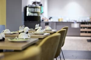thumbnail: Breakfast area