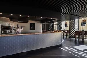 thumbnail: Dining,Dining Area,Restaurant,On-Site,Outdoor/Exterior,Exterior View of Bui